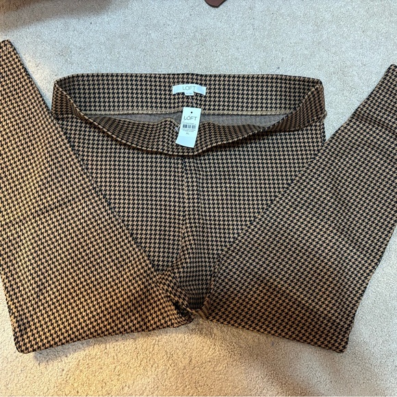 LOFT Brown and Black Leggings with Houndstooth Pattern - Picture 4 of 5